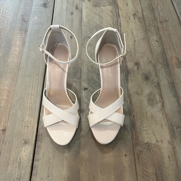 Kelly & Katie Sanesa Sandal Size 7.5 - Picture 2 of 5